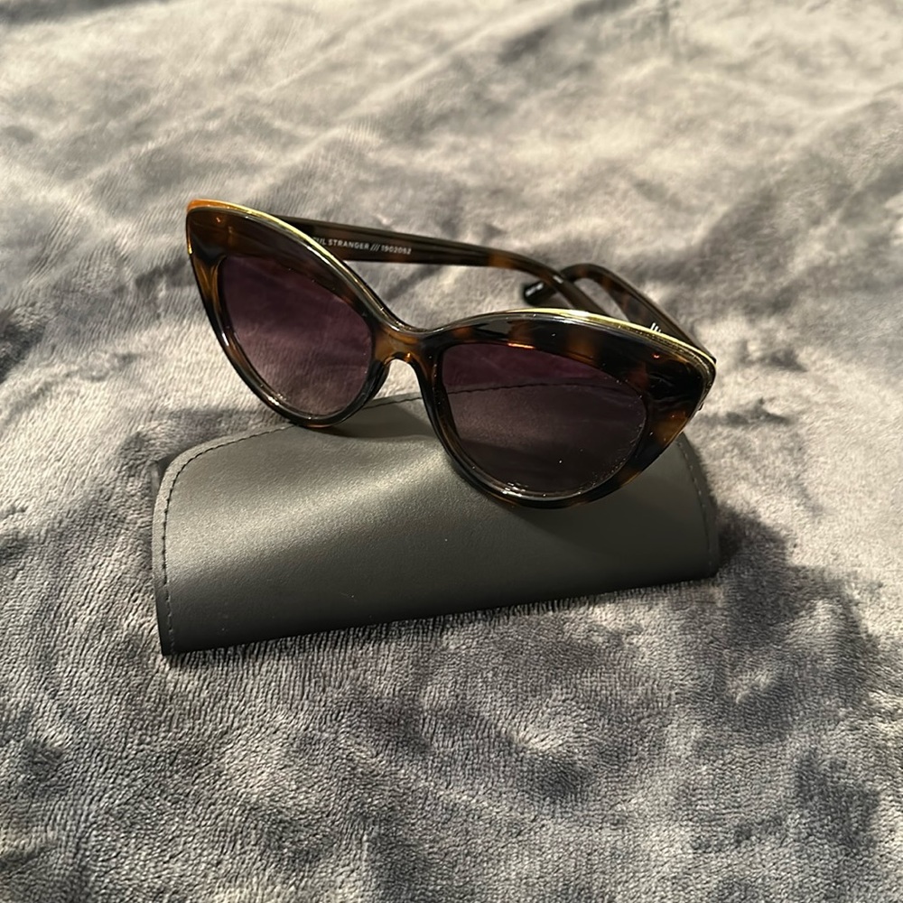 Le Specs - Beautiful Stranger (Brown Tort Shell)